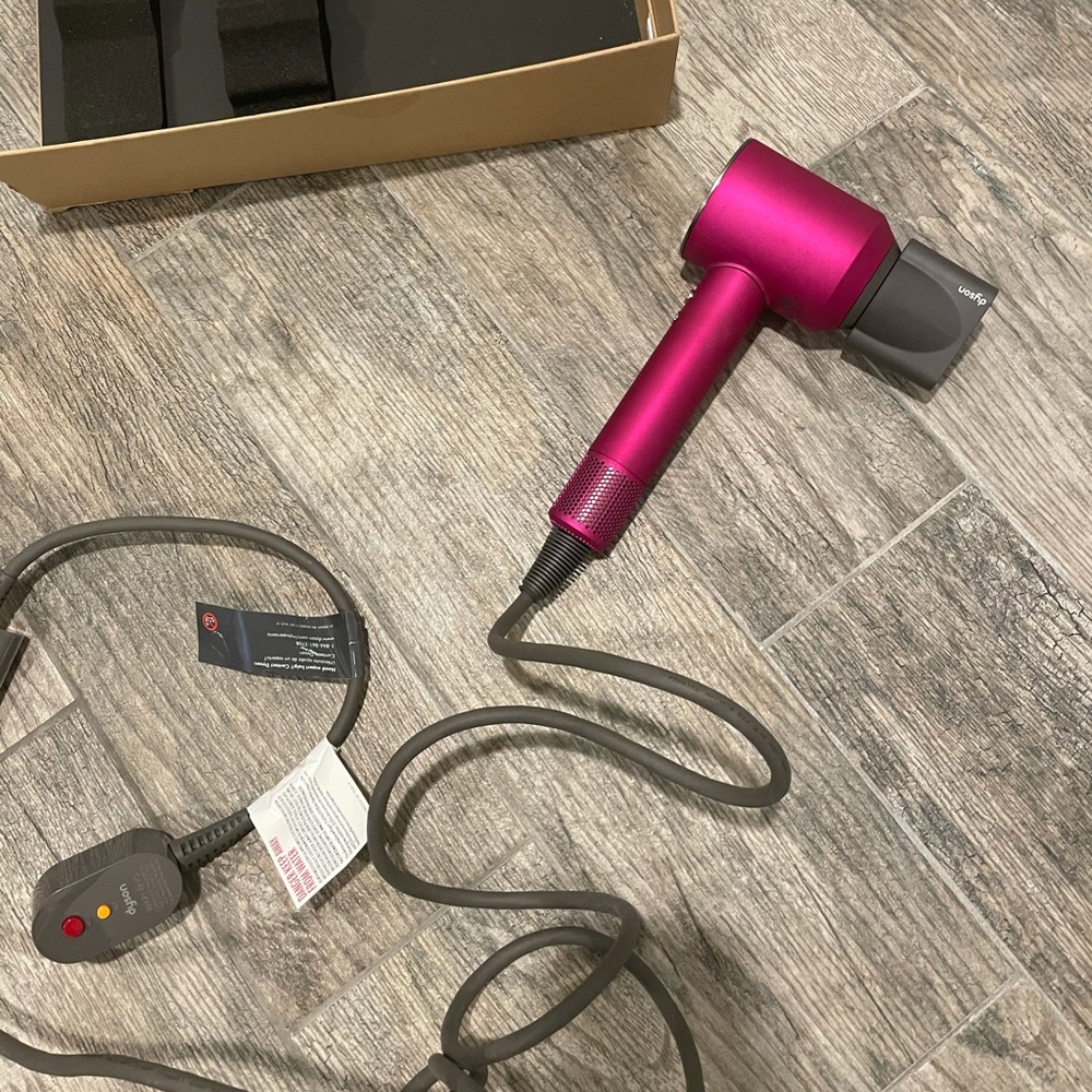 Dyson supersonic hair dryer